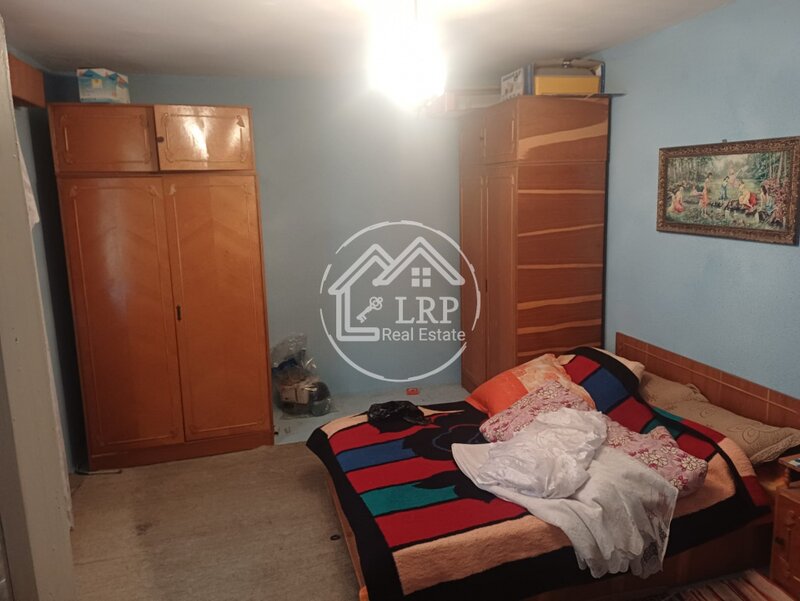 Amara, vila P+1 in 1.170 mp teren, toate utilitatile, Str. Bailor.