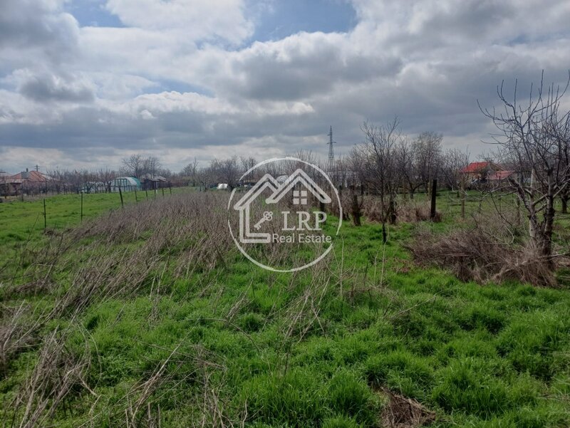 Amara, vila P+1 in 1.170 mp teren, toate utilitatile, Str. Bailor.